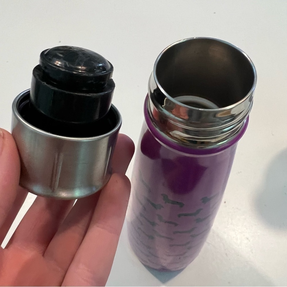 𝅺PRETTY pair of S’well water bottles - Picture 6 of 11